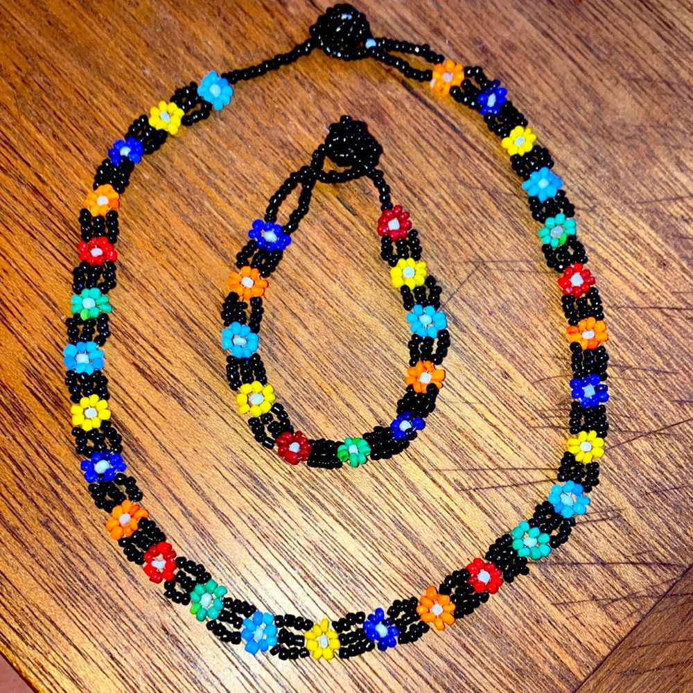 Vintage 90s Handmade Multicolored‎ Seed Bead Daisy Chain Choker and Bracelet Set